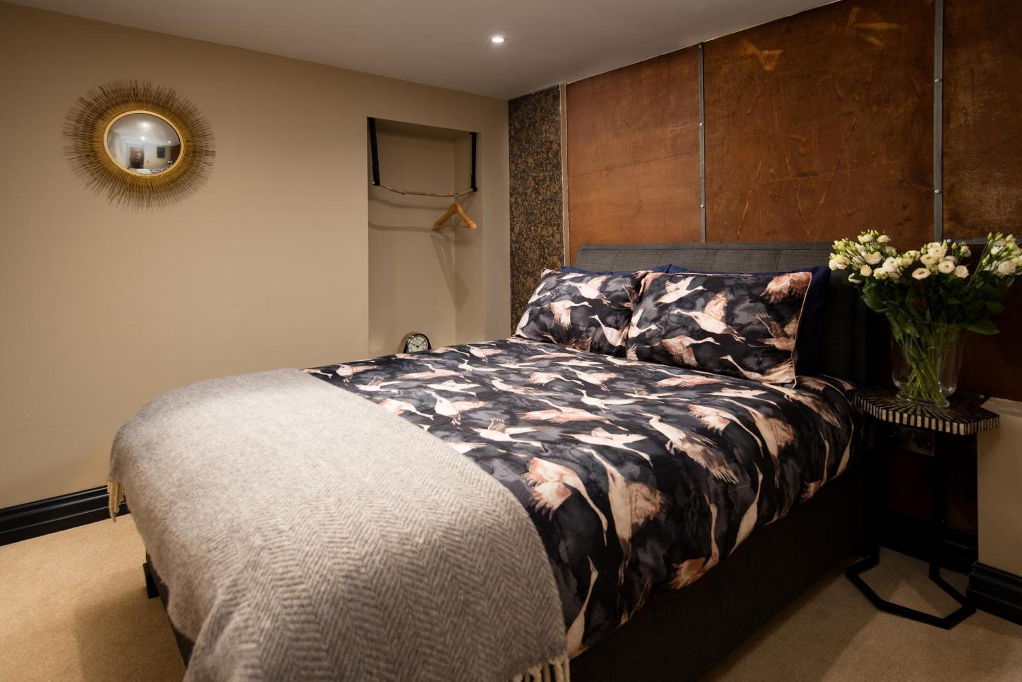 The Vault Luxury Apartment *